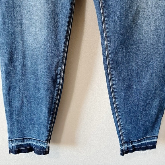 Spanx Distressed Denim Legging Jeans Medium Blue Wash Raw Hem Plus Size 2X NEW - Picture 7 of 14